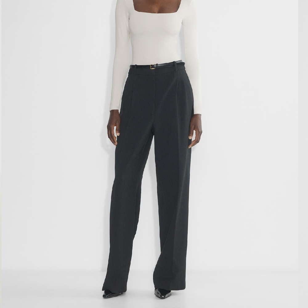 Aritzia Original Contour Squareneck Bodysuit sz S matte pearl - Picture 5 of 5